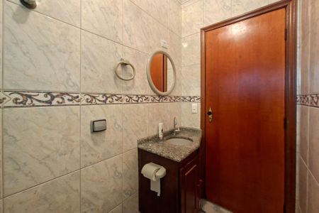 Apartamento para alugar com 108m², 2 quartos e 2 vagasBanheiro 