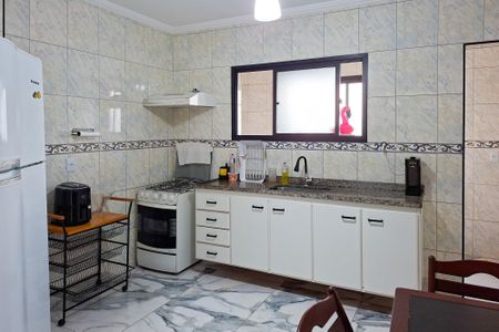 Apartamento para alugar com 108m², 2 quartos e 2 vagasCozinha 