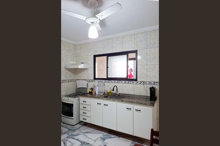 Apartamento para alugar com 108m², 2 quartos e 2 vagasCozinha 