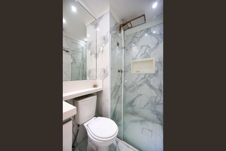 Apartamento à venda com 63m², 2 quartos e 1 vaga Apartamento à venda com 63m², 2 quartos e 1 vagaBanheiro da suíte