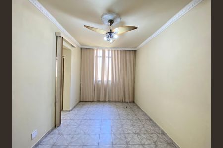 Sala de apartamento para alugar com 1 quarto, 40m² em Pilares, Rio de Janeiro