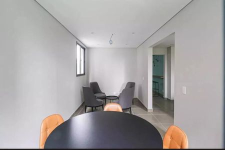 Apartamento para alugar com 37m², 2 quartos e sem vagaÁrea comum - Salão de festas