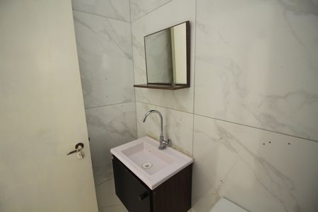 Banheiro de casa para alugar com 1 quarto, 50m² em Vila Independencia, São Paulo