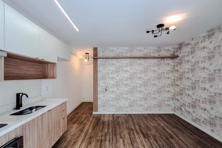 Sala de apartamento para alugar com 2 quartos, 45m² em Vila Monumento, São Paulo