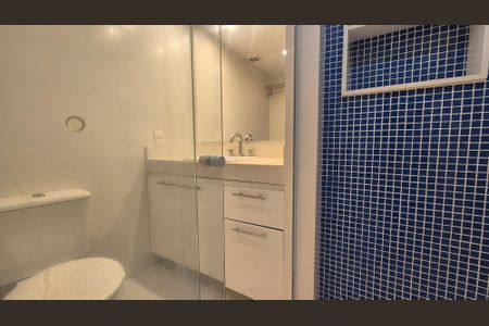 Apartamento para alugar com 114m², 2 quartos e 2 vagasBanheiro suite 