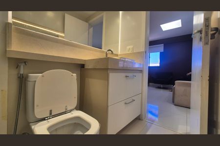 Apartamento para alugar com 114m², 2 quartos e 2 vagasBanheiro 