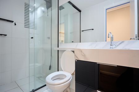 Apartamento para alugar com 55m², 2 quartos e 1 vaga Apartamento para alugar com 55m², 2 quartos e 1 vagaBanheiro