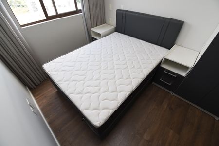 Quarto 1 de apartamento para alugar com 2 quartos, 55m² em Santo Antônio, São José dos Pinhais