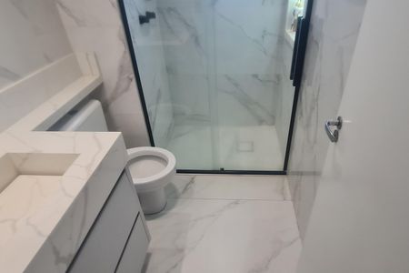 Apartamento para alugar com 106m², 3 quartos e 2 vagas Apartamento para alugar com 106m², 3 quartos e 2 vagasBanheiro da Suíte 1