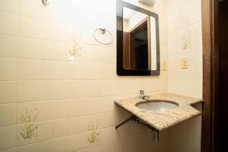 Apartamento à venda com 83m², 3 quartos e 2 vagasBanheiro Social