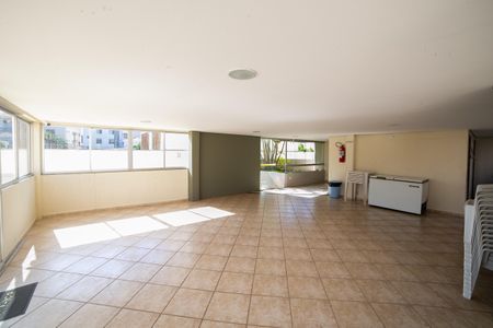 Apartamento à venda com 83m², 3 quartos e 2 vagasÁrea comum - Salão de festas