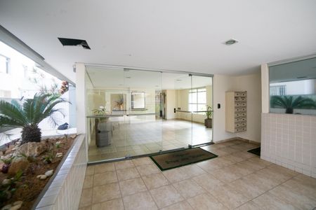 Apartamento à venda com 83m², 3 quartos e 2 vagasEntrada