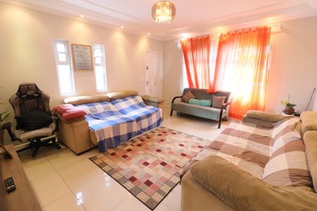 Sala de casa à venda com 5 quartos, 289m² em Km 18, Osasco