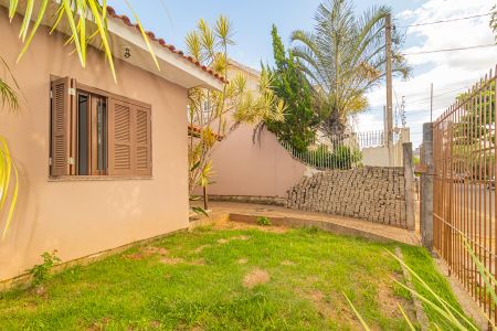 Casa para alugar com 80m², 2 quartos e 2 vagas Casa para alugar com 80m², 2 quartos e 2 vagasJardim