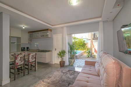 Casa para alugar com 80m², 2 quartos e 2 vagas Casa para alugar com 80m², 2 quartos e 2 vagasSala/Cozinha