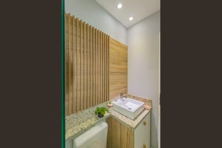 Casa para alugar com 80m², 2 quartos e 2 vagas Casa para alugar com 80m², 2 quartos e 2 vagasBanheiro Social