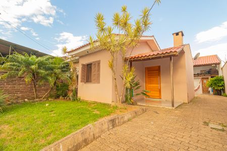 Casa para alugar com 80m², 2 quartos e 2 vagas Casa para alugar com 80m², 2 quartos e 2 vagasFachada/Garagem