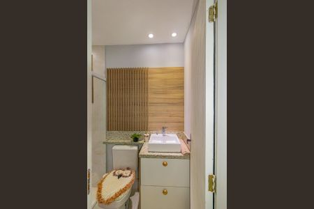 Casa para alugar com 80m², 2 quartos e 2 vagas Casa para alugar com 80m², 2 quartos e 2 vagasBanheiro Social