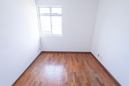 Apartamento para alugar com 94m², 3 quartos e 1 vagaquarto 2