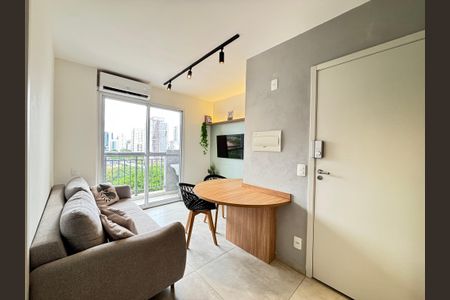 Sala/Cozinha de apartamento para alugar com 1 quarto, 27m² em Moema, São Paulo