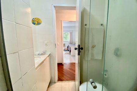 Apartamento à venda com 85m², 2 quartos e 1 vagaBanheiro social 