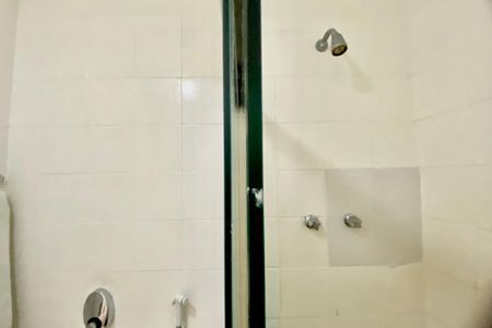 Apartamento à venda com 85m², 2 quartos e 1 vagaBanheiro social 