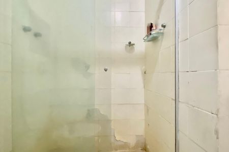 Apartamento à venda com 85m², 2 quartos e 1 vagaBanheiro social 