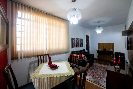 Sala de apartamento à venda com 3 quartos, 53m² em Sagrada Família, Belo Horizonte