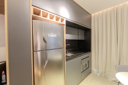 Cozinha de kitnet/studio para alugar com 1 quarto, 25m² em Bela Vista, São Paulo