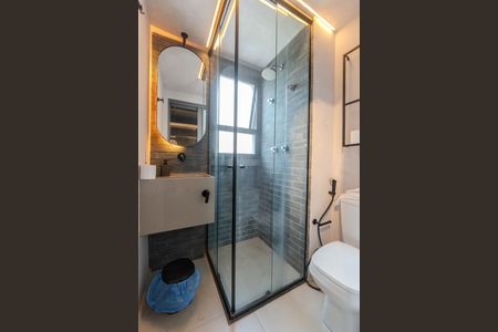 Banheiro de kitnet/studio para alugar com 1 quarto, 25m² em Bela Vista, São Paulo