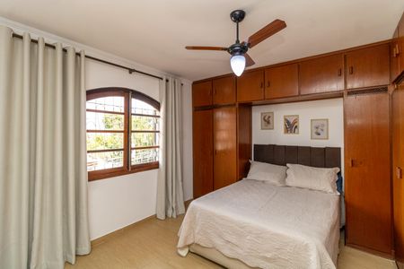 Casa à venda com 132m², 3 quartos e 1 vagaSuíte