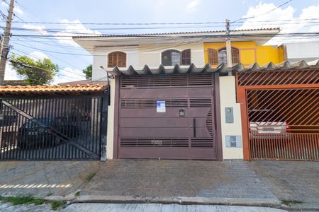Casa à venda com 132m², 3 quartos e 1 vagaFachada