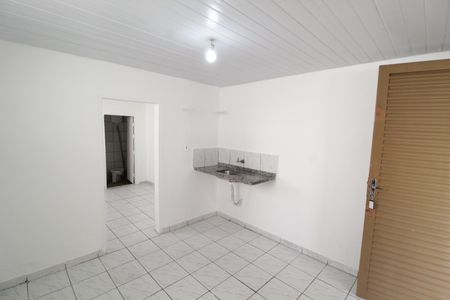 Sala/Cozinha de casa para alugar com 1 quarto, 50m² em Centro, Uberlândia