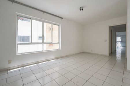 Sala de apartamento para alugar com 3 quartos, 150m² em Paraíso, São Paulo