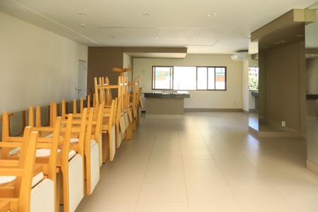 Apartamento para alugar com 53m², 1 quarto e 1 vaga Apartamento para alugar com 53m², 1 quarto e 1 vagaÁrea comum - Salão de festas