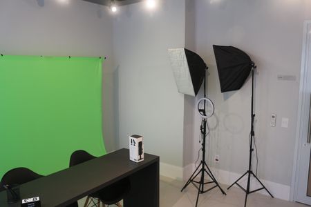 Apartamento para alugar com 85m², 2 quartos e 2 vagasEstúdio