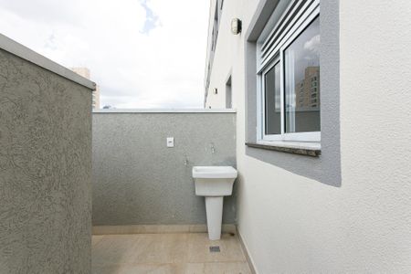 Apartamento para alugar com 37m², 2 quartos e 1 vagaÁrea de Serviço