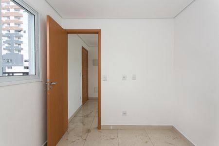 Apartamento para alugar com 37m², 2 quartos e 1 vagaQuarto 2