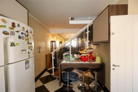 Casa à venda com 156m², 3 quartos e 4 vagasCozinha americana 