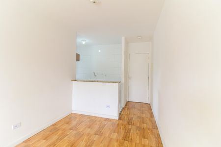 Sala de apartamento para alugar com 2 quartos, 50m² em Vila Carmosina, São Paulo