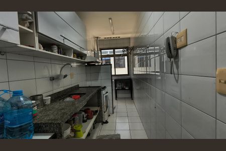 Apartamento para alugar com 68m², 2 quartos e 1 vagaCozinha e Área de Serviço 