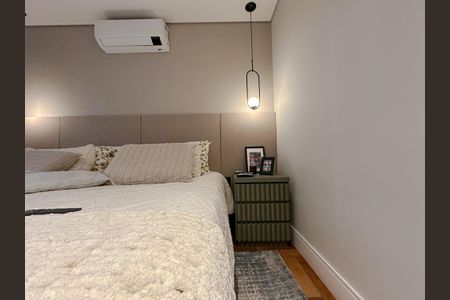 Apartamento à venda com 133m², 3 quartos e 2 vagas Apartamento à venda com 133m², 3 quartos e 2 vagasSuíte 2