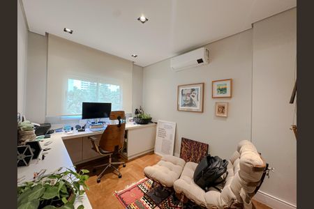 Apartamento à venda com 133m², 3 quartos e 2 vagas Apartamento à venda com 133m², 3 quartos e 2 vagasSuíte 1