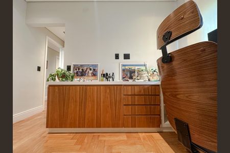 Apartamento à venda com 133m², 3 quartos e 2 vagas Apartamento à venda com 133m², 3 quartos e 2 vagasSuíte 1