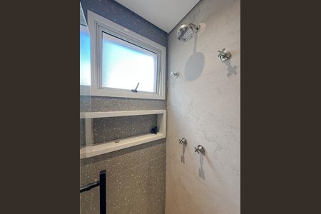 Apartamento à venda com 133m², 3 quartos e 2 vagas Apartamento à venda com 133m², 3 quartos e 2 vagasBanheiro Suíte 1