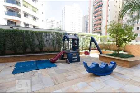 Apartamento à venda com 133m², 3 quartos e 2 vagas Apartamento à venda com 133m², 3 quartos e 2 vagasÁrea Comum