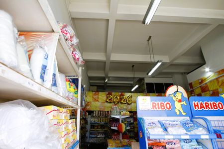 Casa à venda com 336m², 4 quartos e 2 vagasloja 1