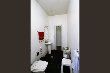 Casa à venda com 336m², 4 quartos e 2 vagasBanheiro Social