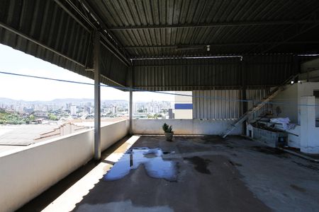 Casa à venda com 336m², 4 quartos e 2 vagasTerraço