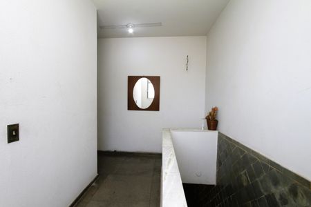 Casa à venda com 336m², 4 quartos e 2 vagasEntrada